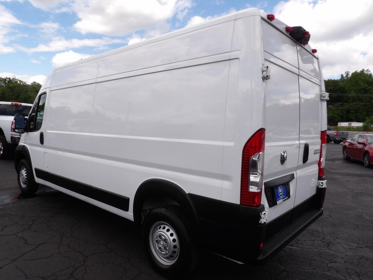 RAM ProMaster Cargo Van Tradesman 3500 High Roof 159" WB w/Pass Seat 2025