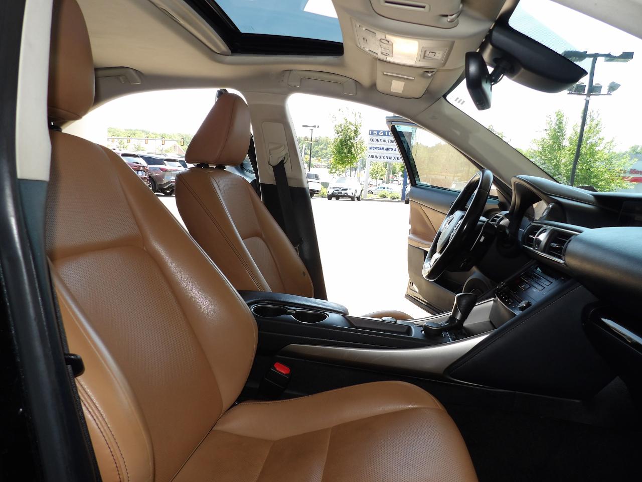 Lexus IS 200t 2017