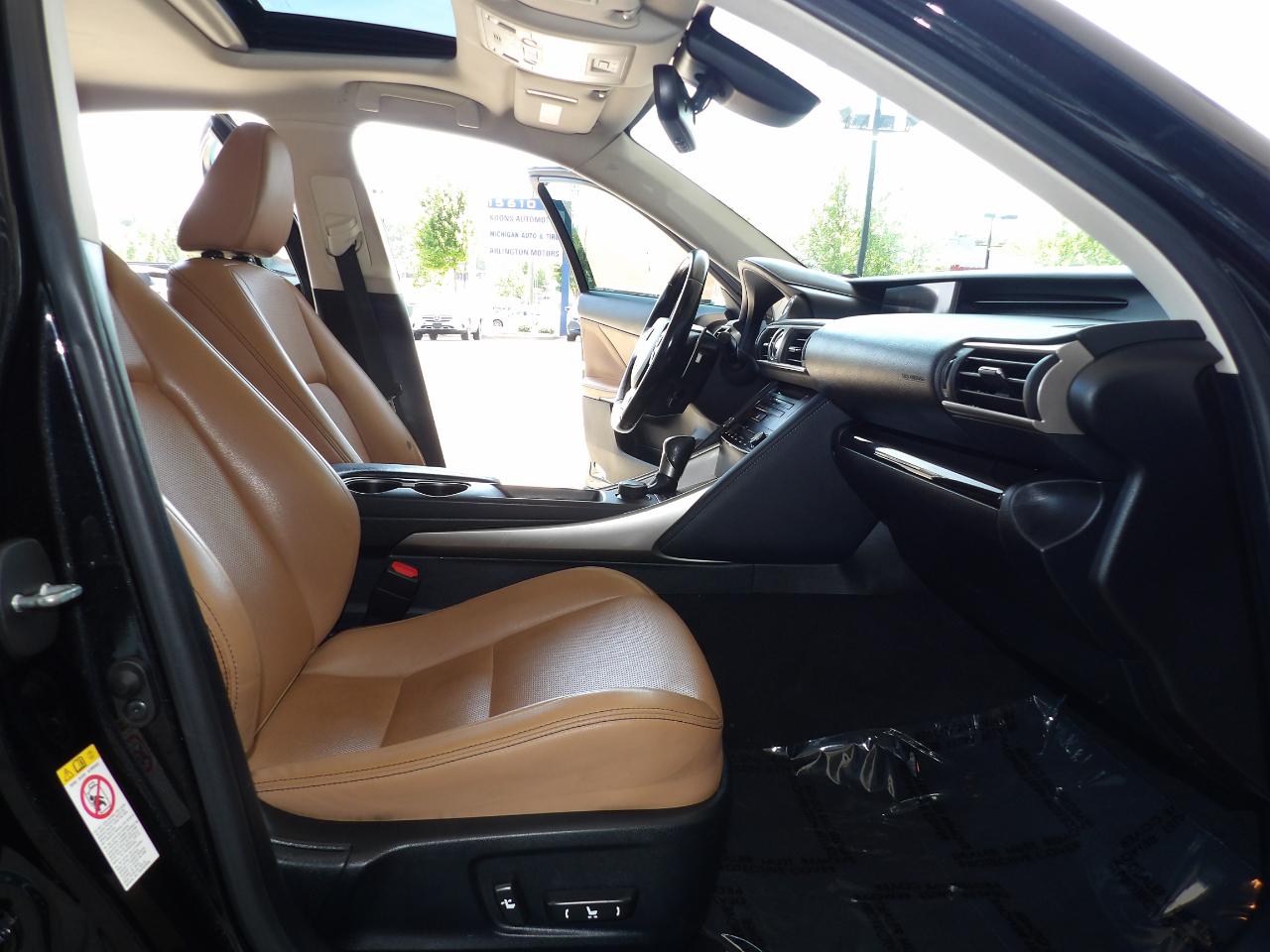 Lexus IS 200t 2017