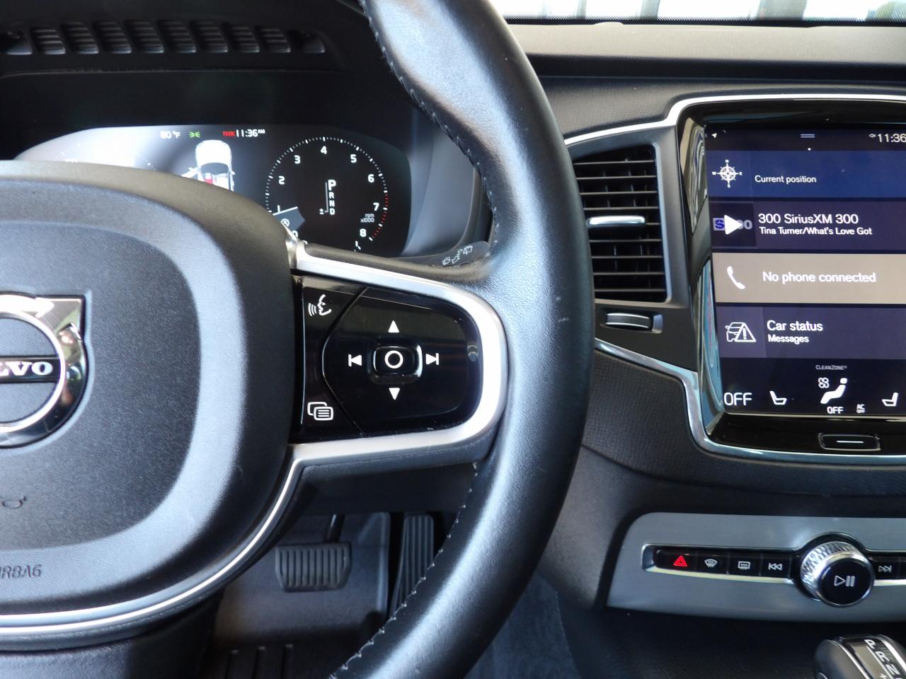 Volvo XC90 T6 AWD 7-Passenger Momentum 2017
