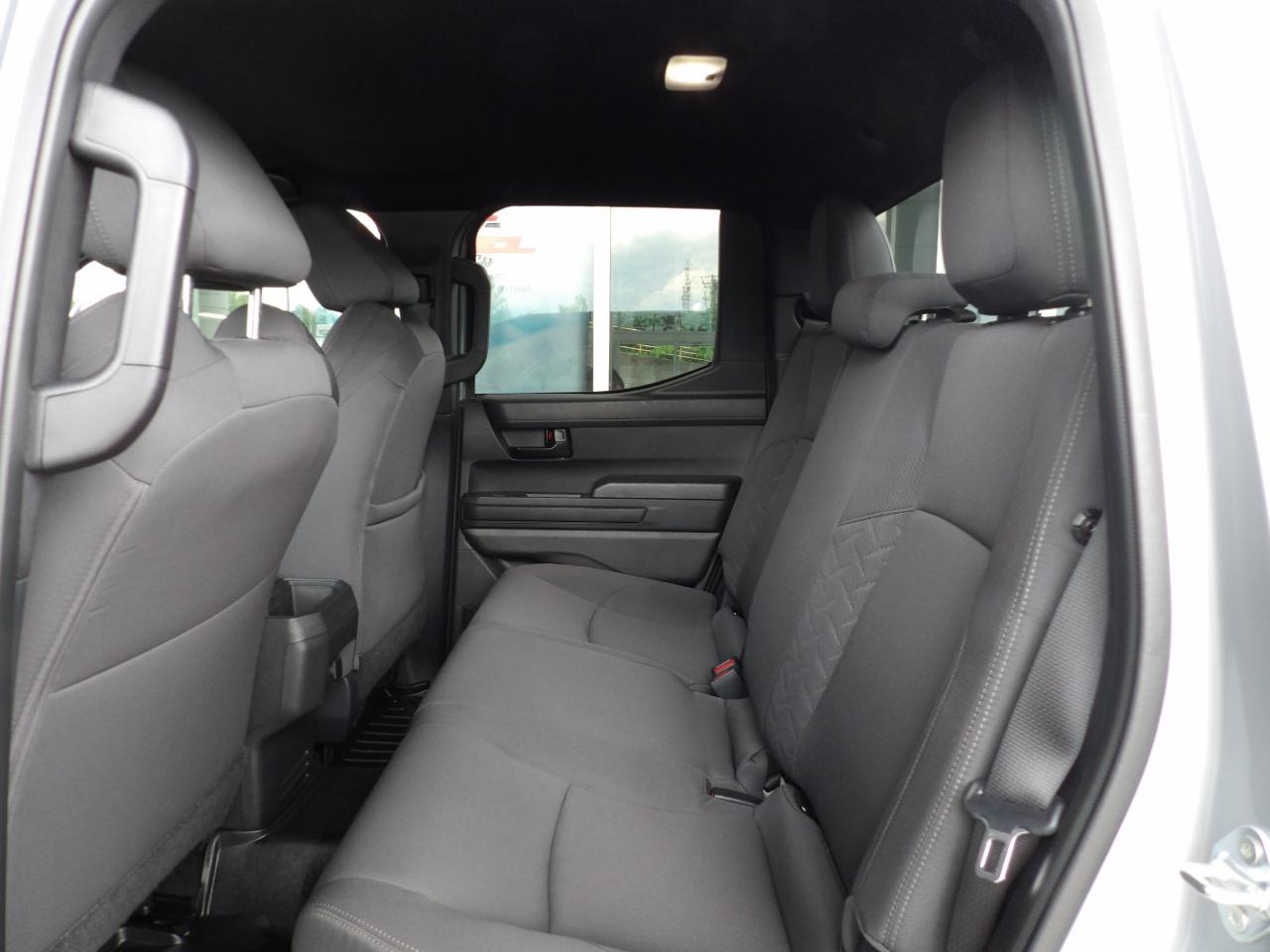 Toyota Tacoma 4WD SR5 Double Cab 5' Bed AT (Natl) 2024