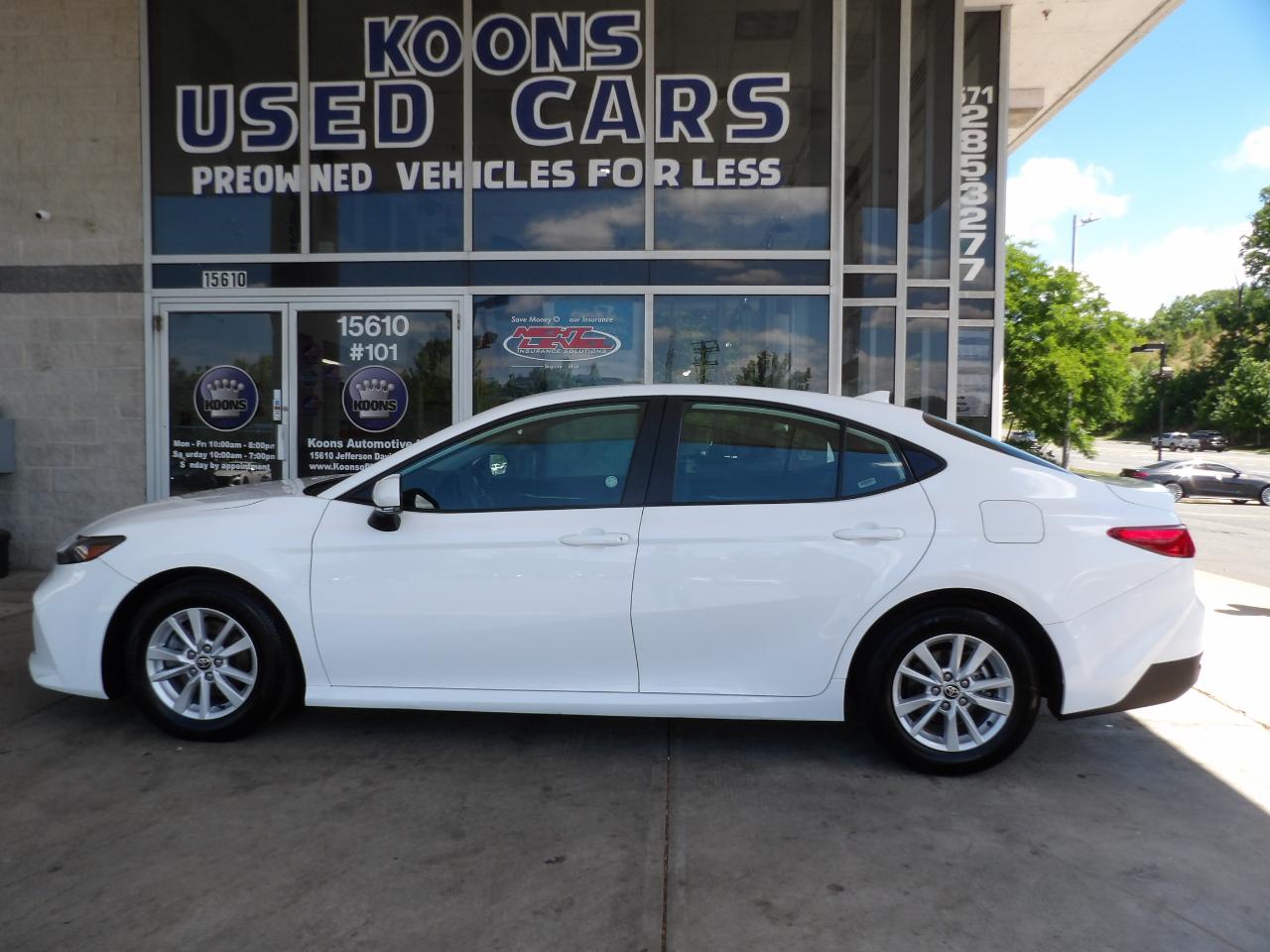 Toyota Camry LE (Natl) 2025