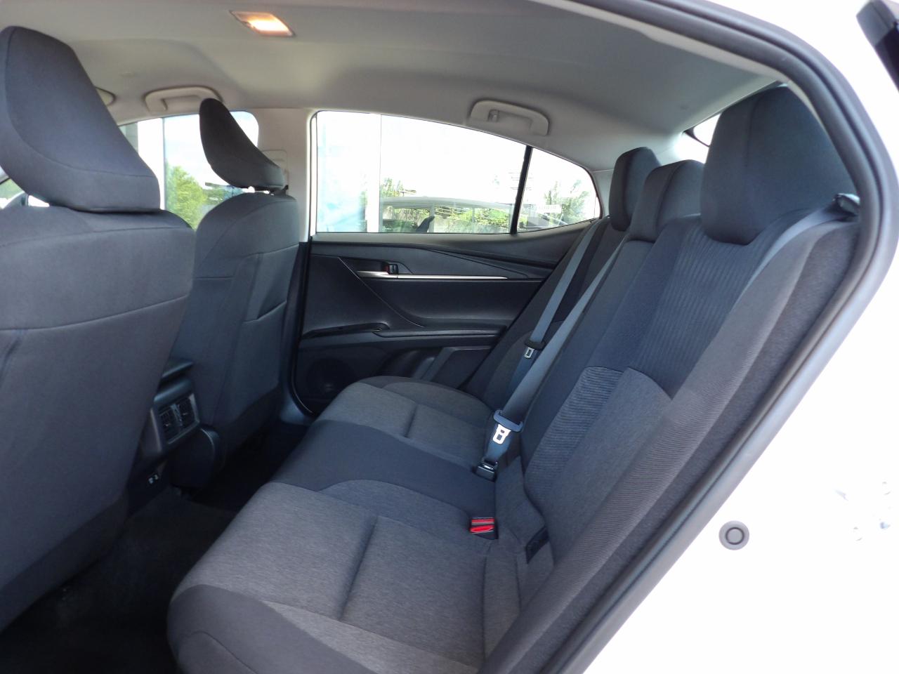 Toyota Camry LE (Natl) 2025