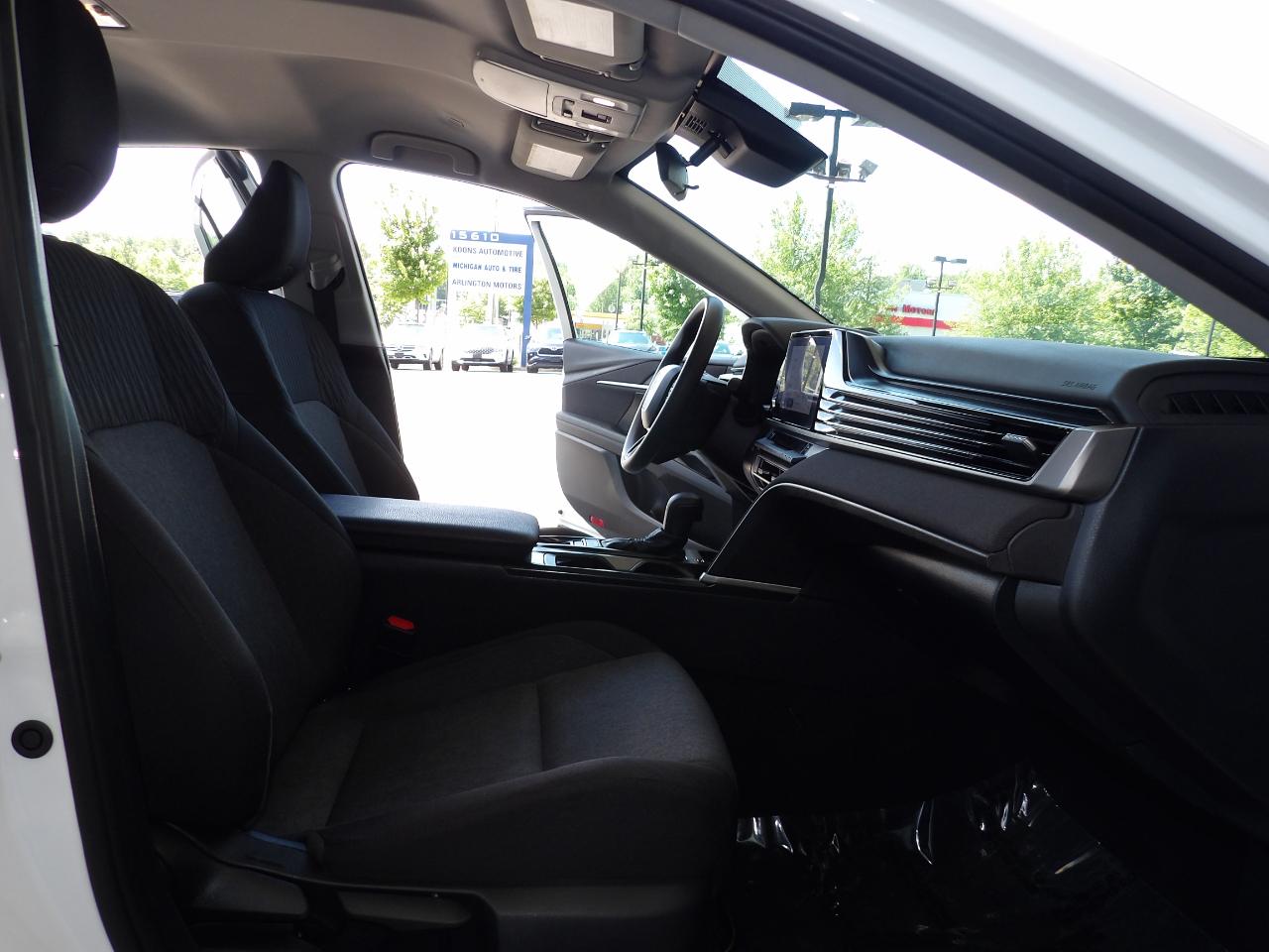 Toyota Camry LE (Natl) 2025
