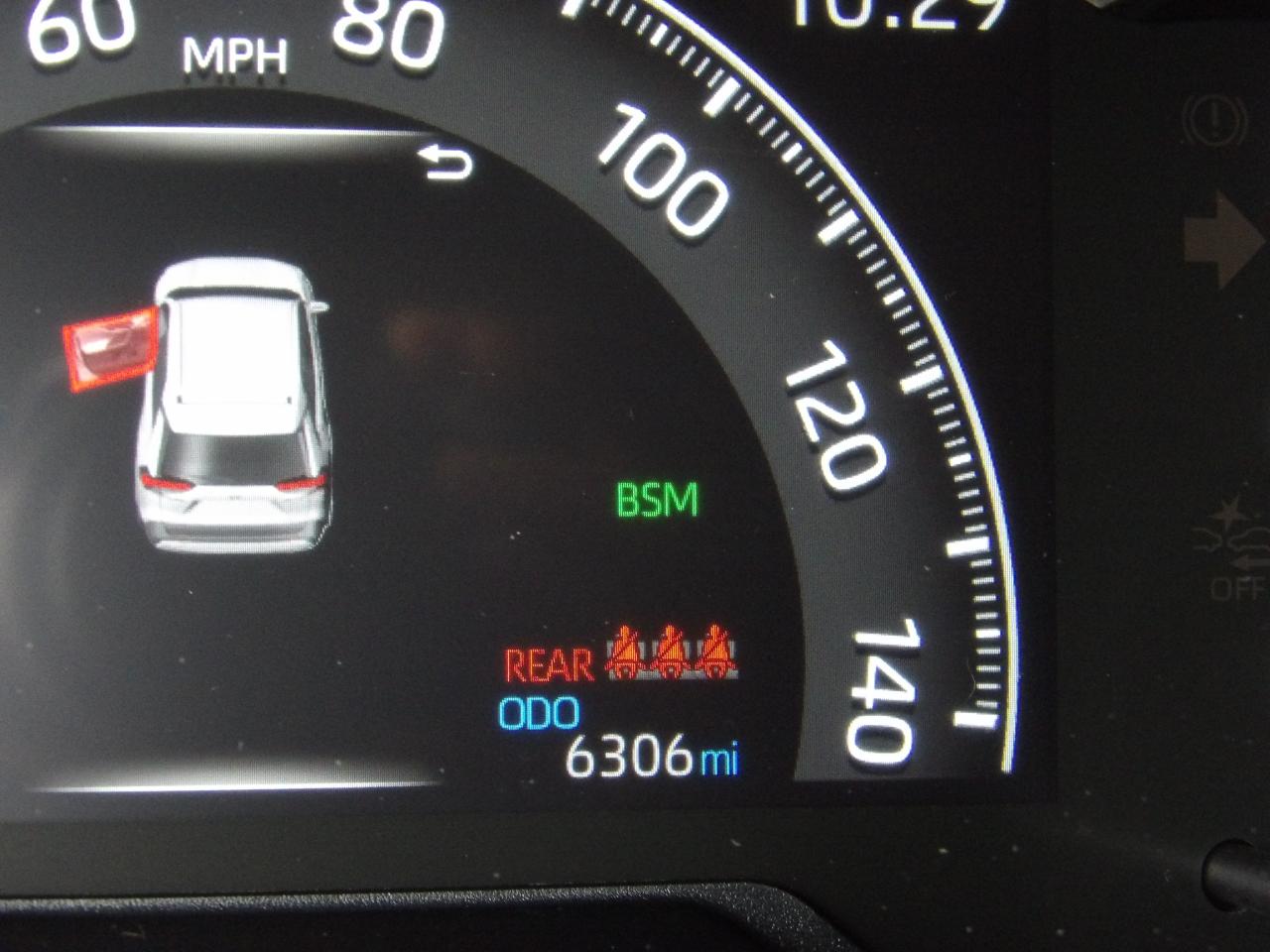 Toyota RAV4 LE FWD (Natl) 2025