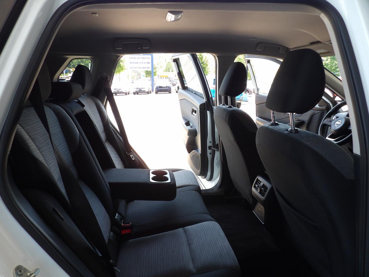 Nissan Rogue AWD SV *Ltd Avail* 2023