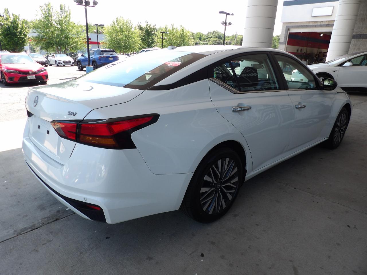 Nissan Altima 2.5 SV Sedan 2024