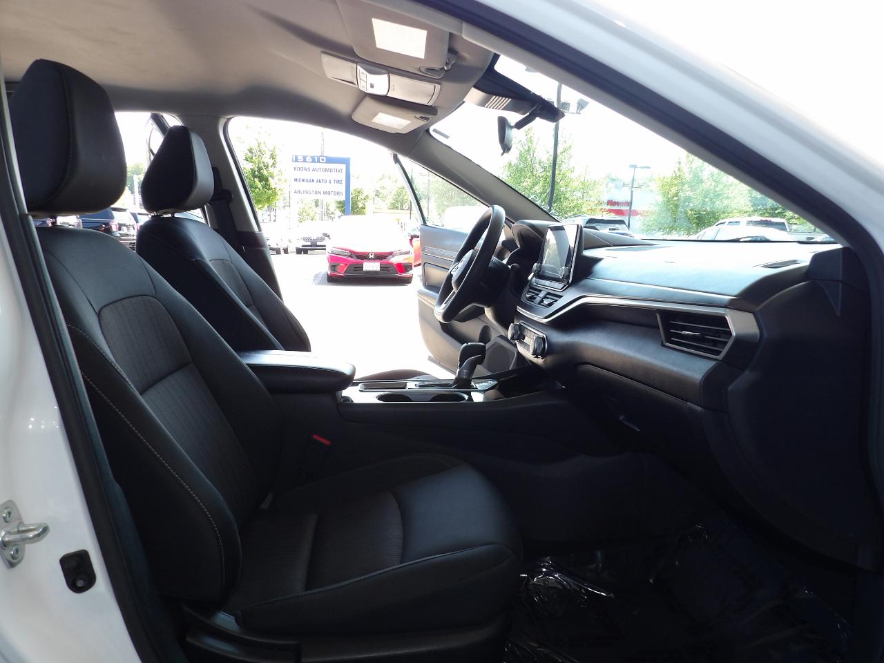 Nissan Altima 2.5 SV Sedan 2024