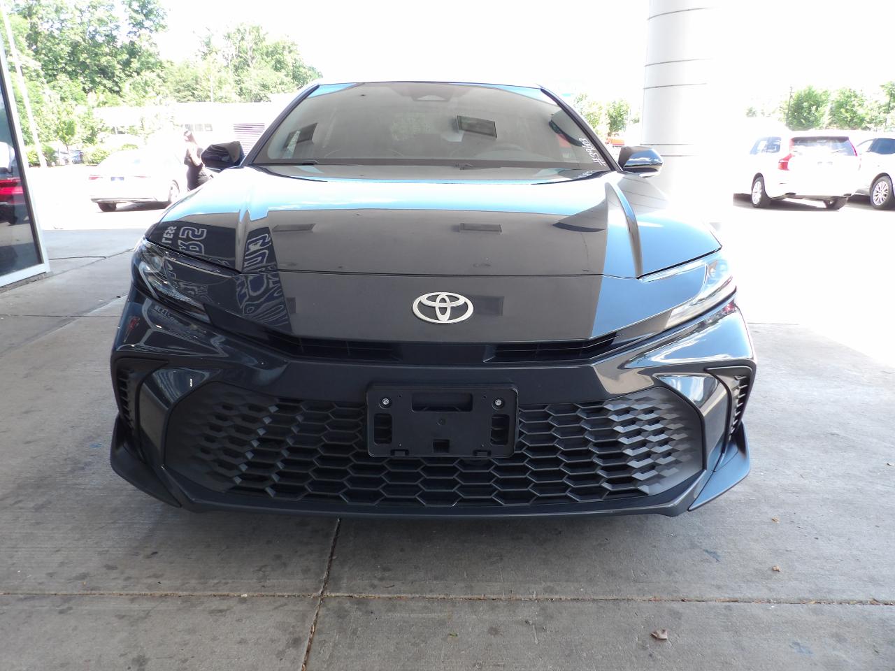 Toyota Camry SE 2025