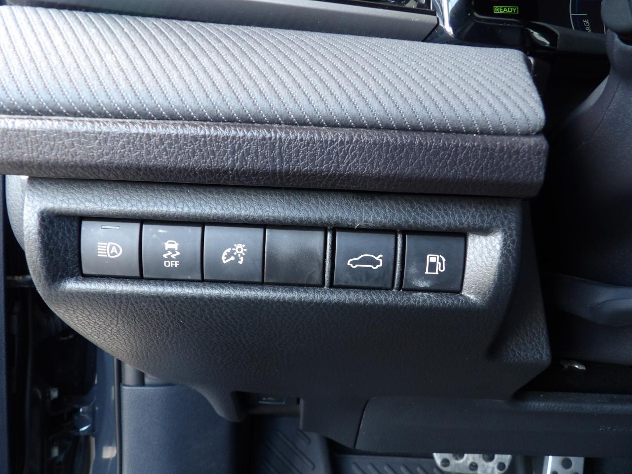 Toyota Camry SE 2025