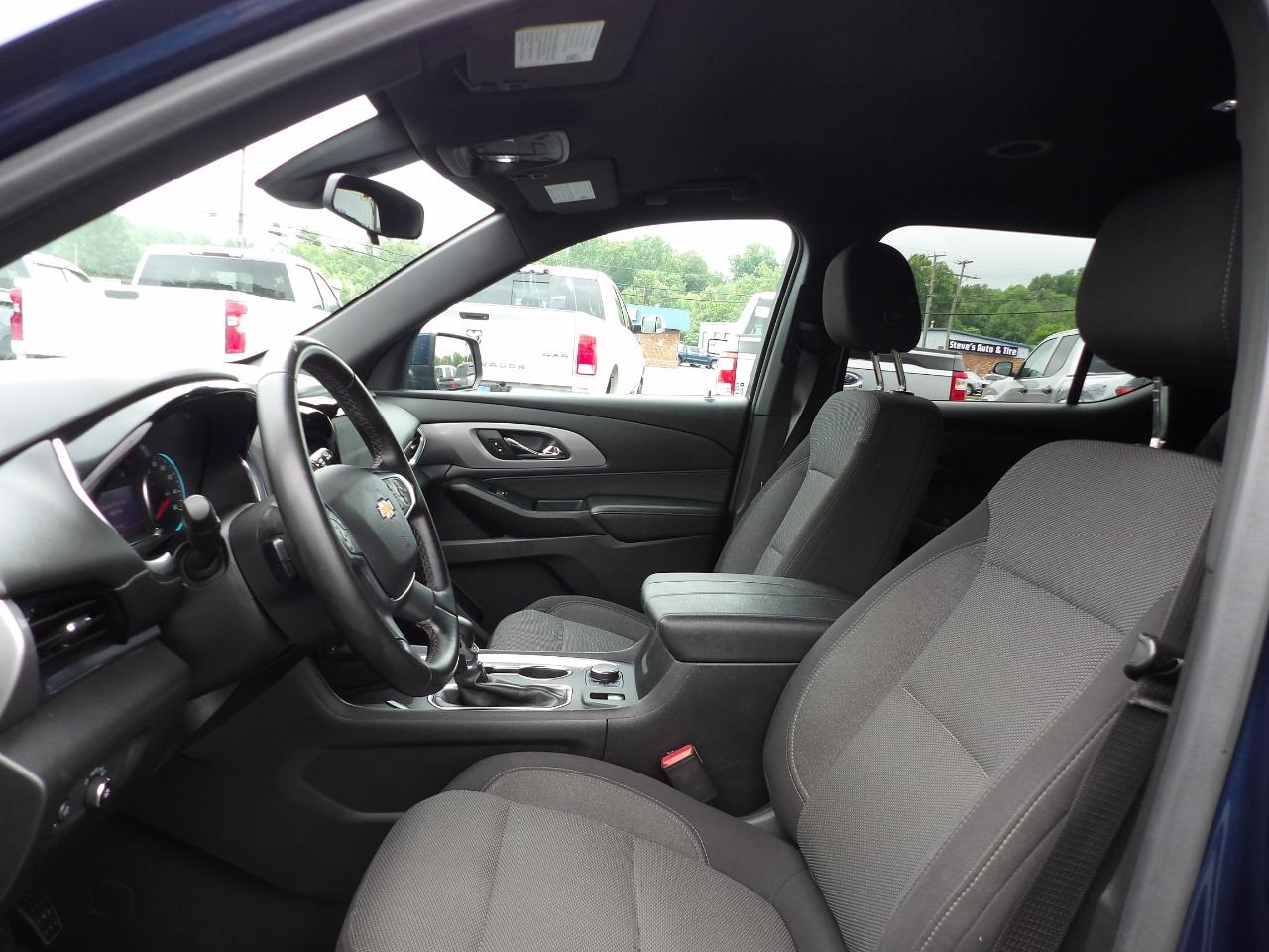 Chevrolet Traverse AWD 4dr LT Cloth w/1LT 2023