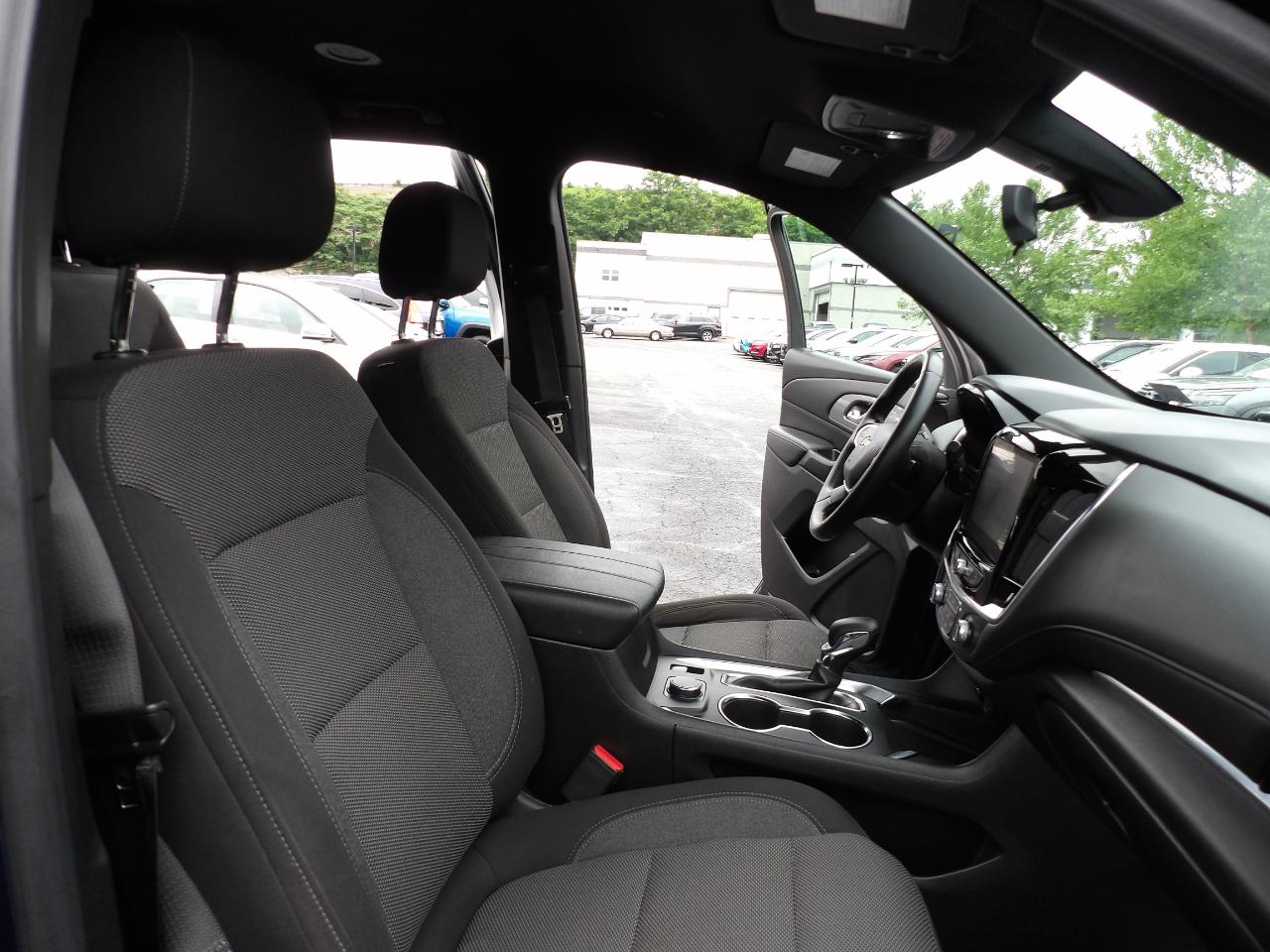 Chevrolet Traverse AWD 4dr LT Cloth w/1LT 2023