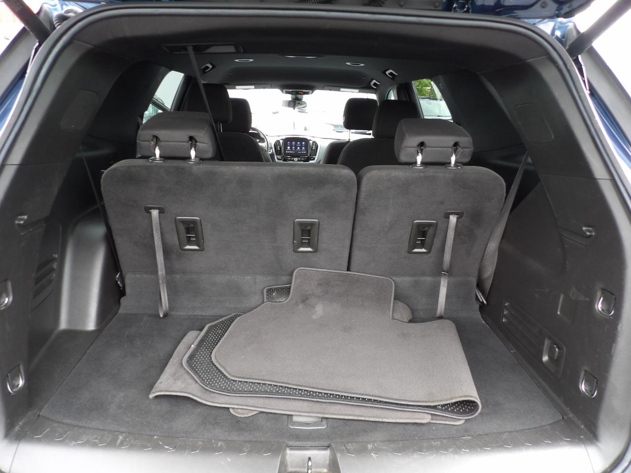 Chevrolet Traverse AWD 4dr LT Cloth w/1LT 2023