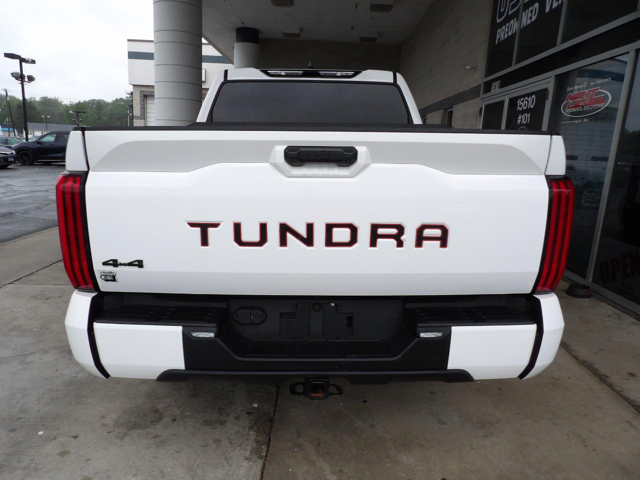 Toyota Tundra 4WD SR5 CrewMax 5.5' Bed (Natl) 2024