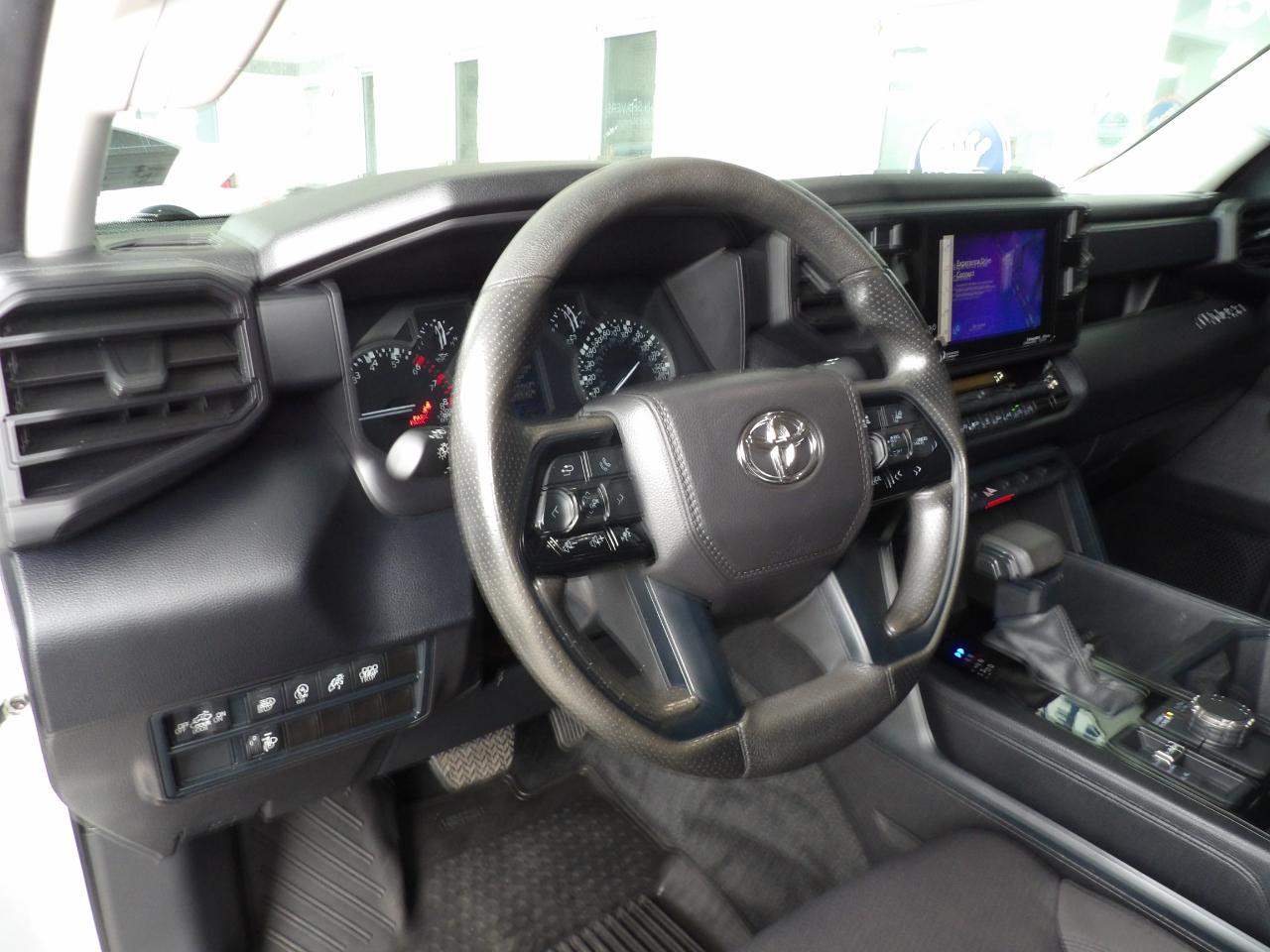 Toyota Tundra 4WD SR5 CrewMax 5.5' Bed (Natl) 2024