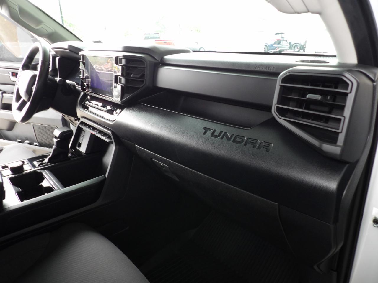Toyota Tundra 4WD SR5 CrewMax 5.5' Bed (Natl) 2024