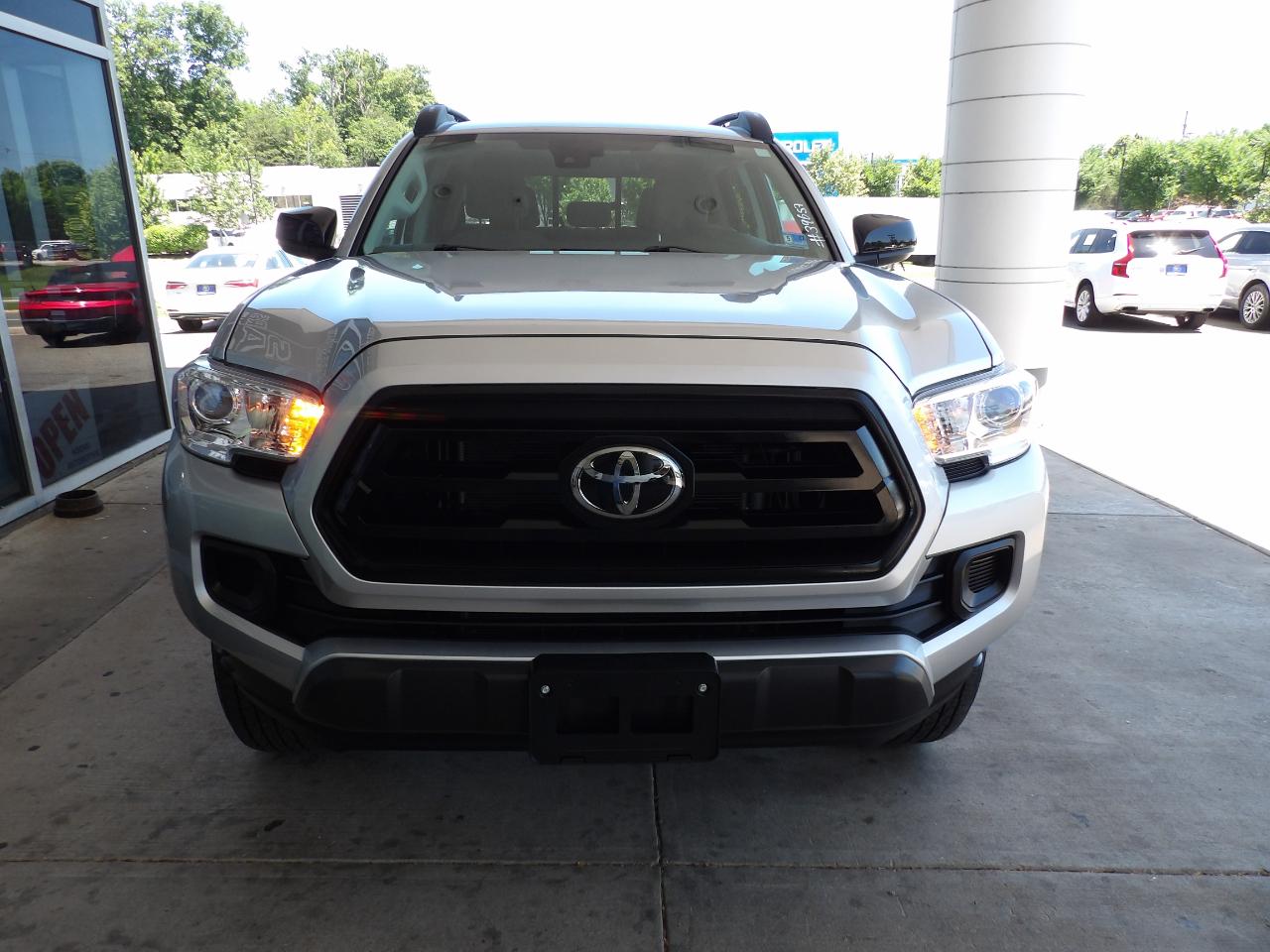 Toyota Tacoma 4WD SR Double Cab 5' Bed V6 AT (Natl) 2023