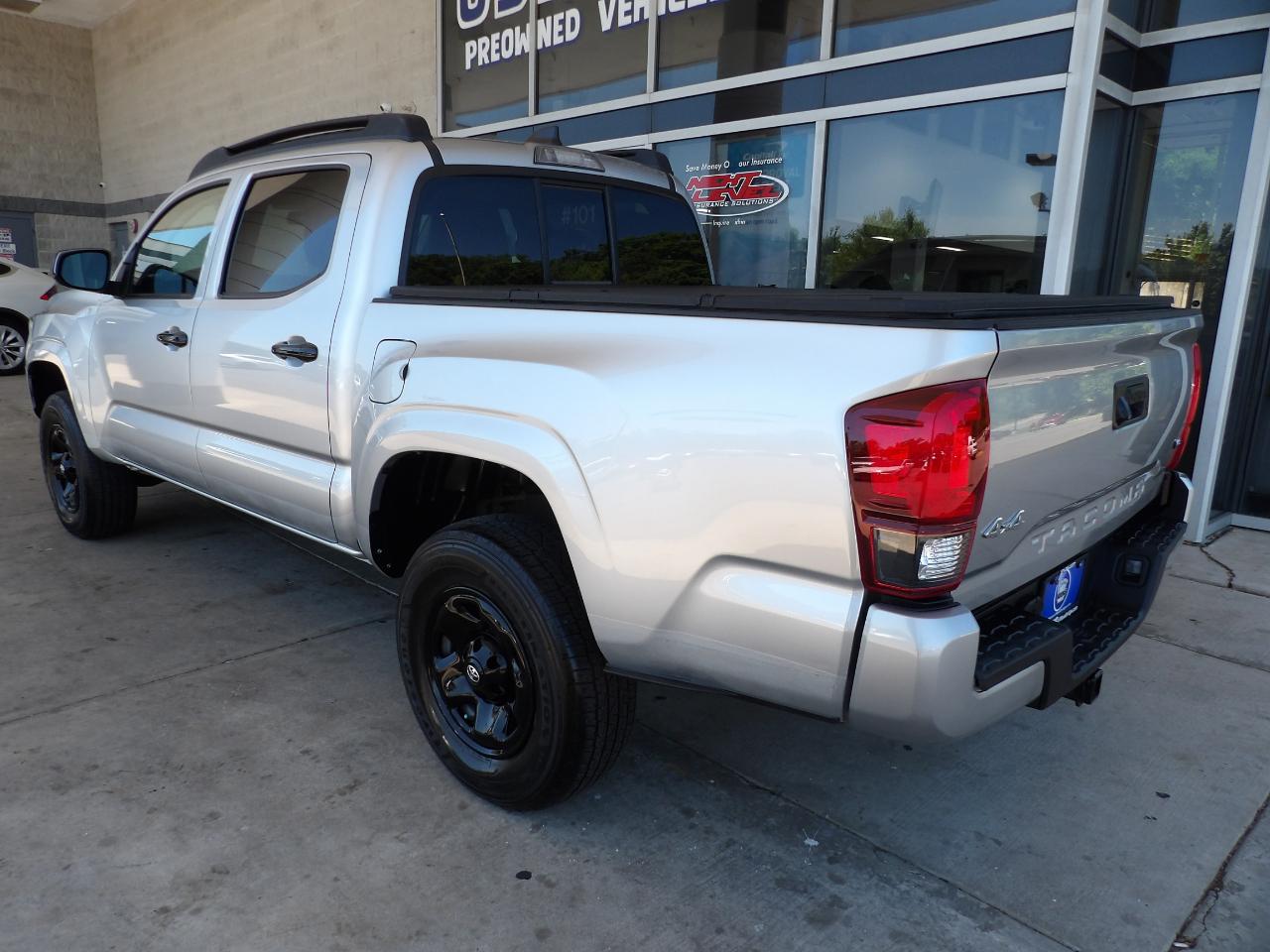 Toyota Tacoma 4WD SR Double Cab 5' Bed V6 AT (Natl) 2023