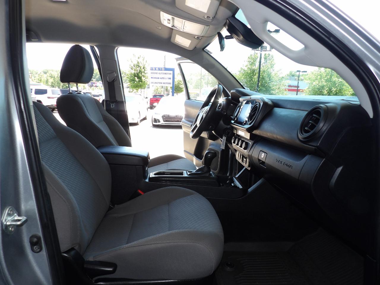 Toyota Tacoma 4WD SR Double Cab 5' Bed V6 AT (Natl) 2023