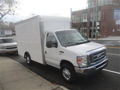 2011 Ford E-350 Super Duty 