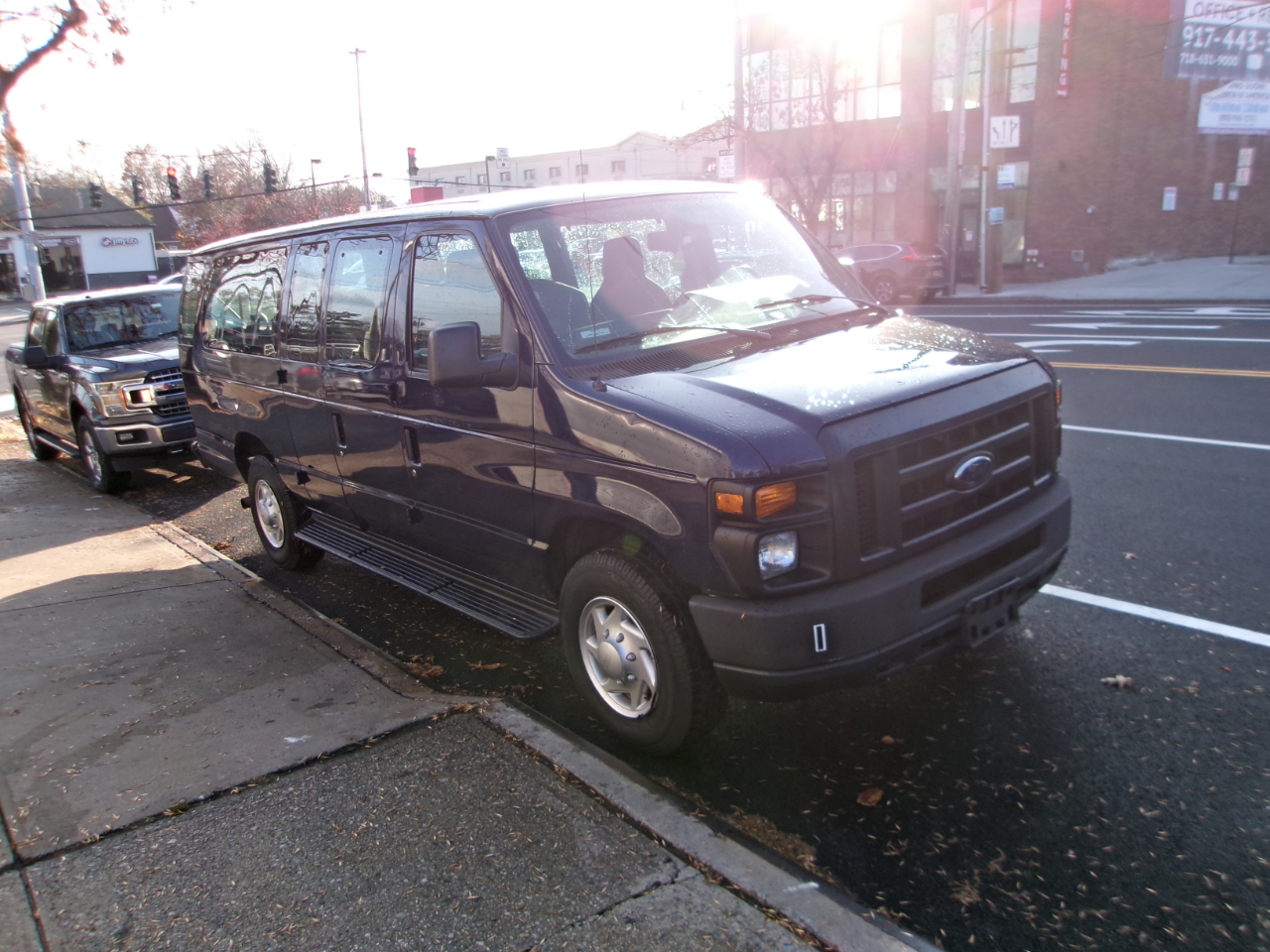 2012 Ford Econoline E-350 XLT Super Duty Extended