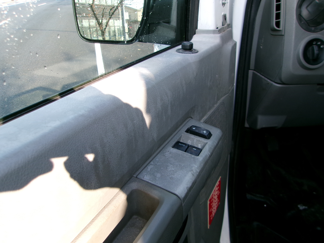 Ford Econoline E-350 Super Duty 2013