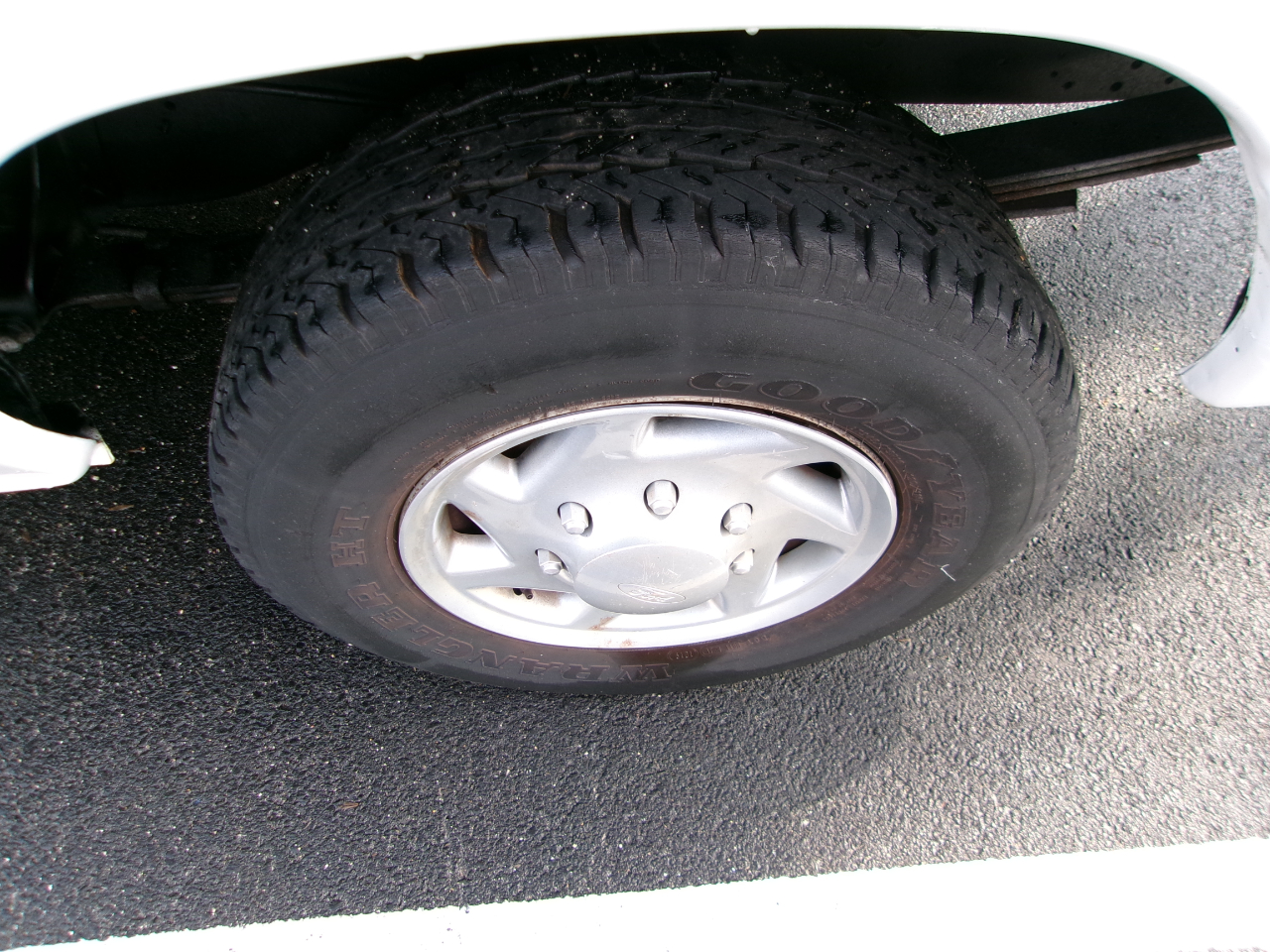 Ford Econoline E-350 Super Duty 2013