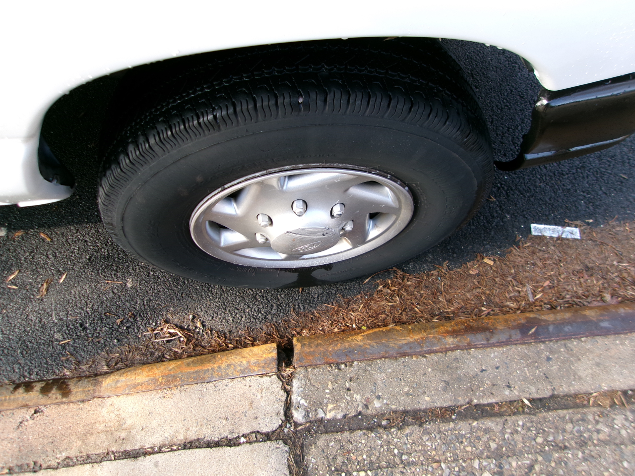 Ford Econoline E-350 Super Duty 2013