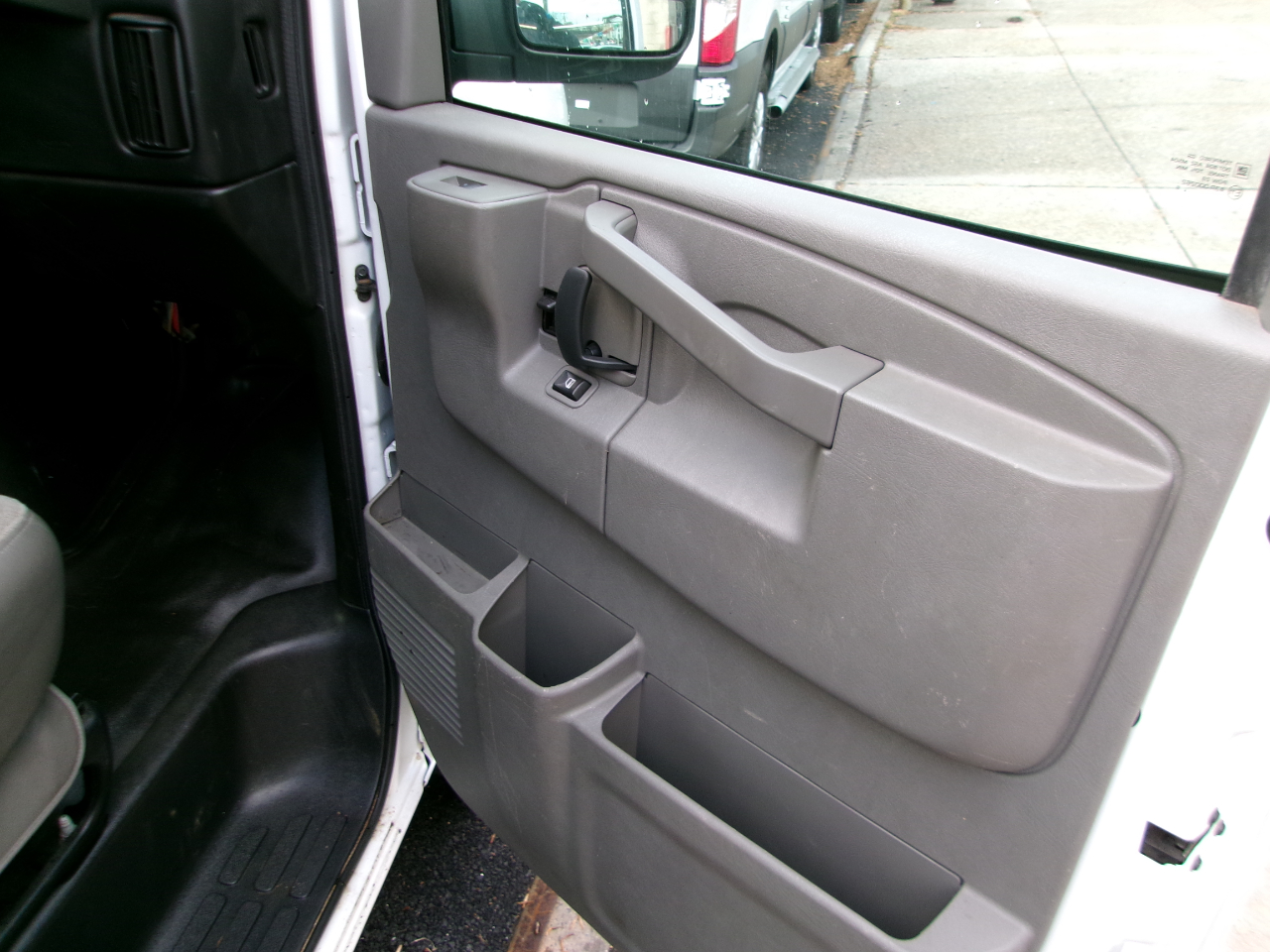 Chevrolet Express 3500 Cargo 2016