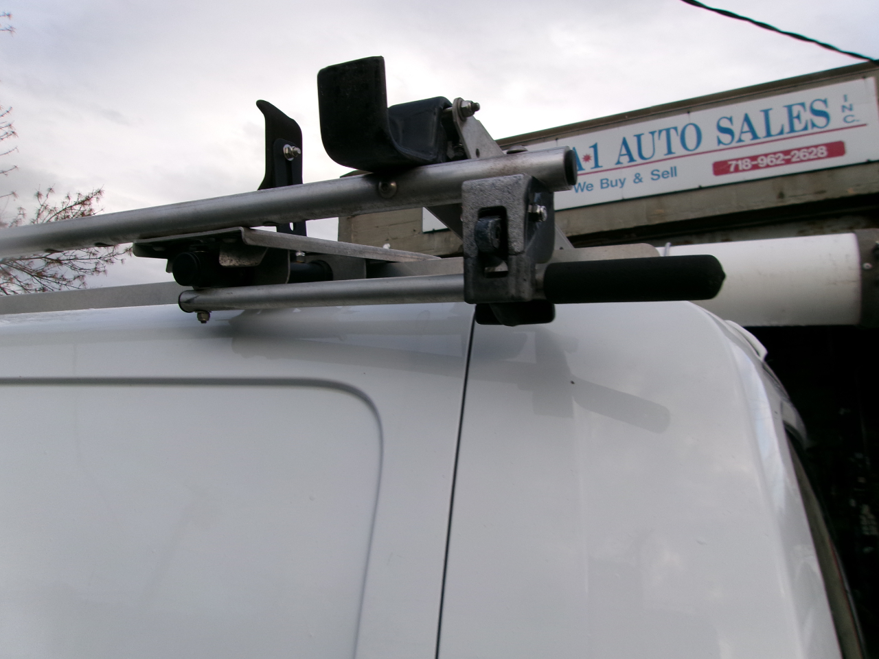 Ford Transit 150 Van Low Roof 60/40 Pass. 148-in. WB 2018