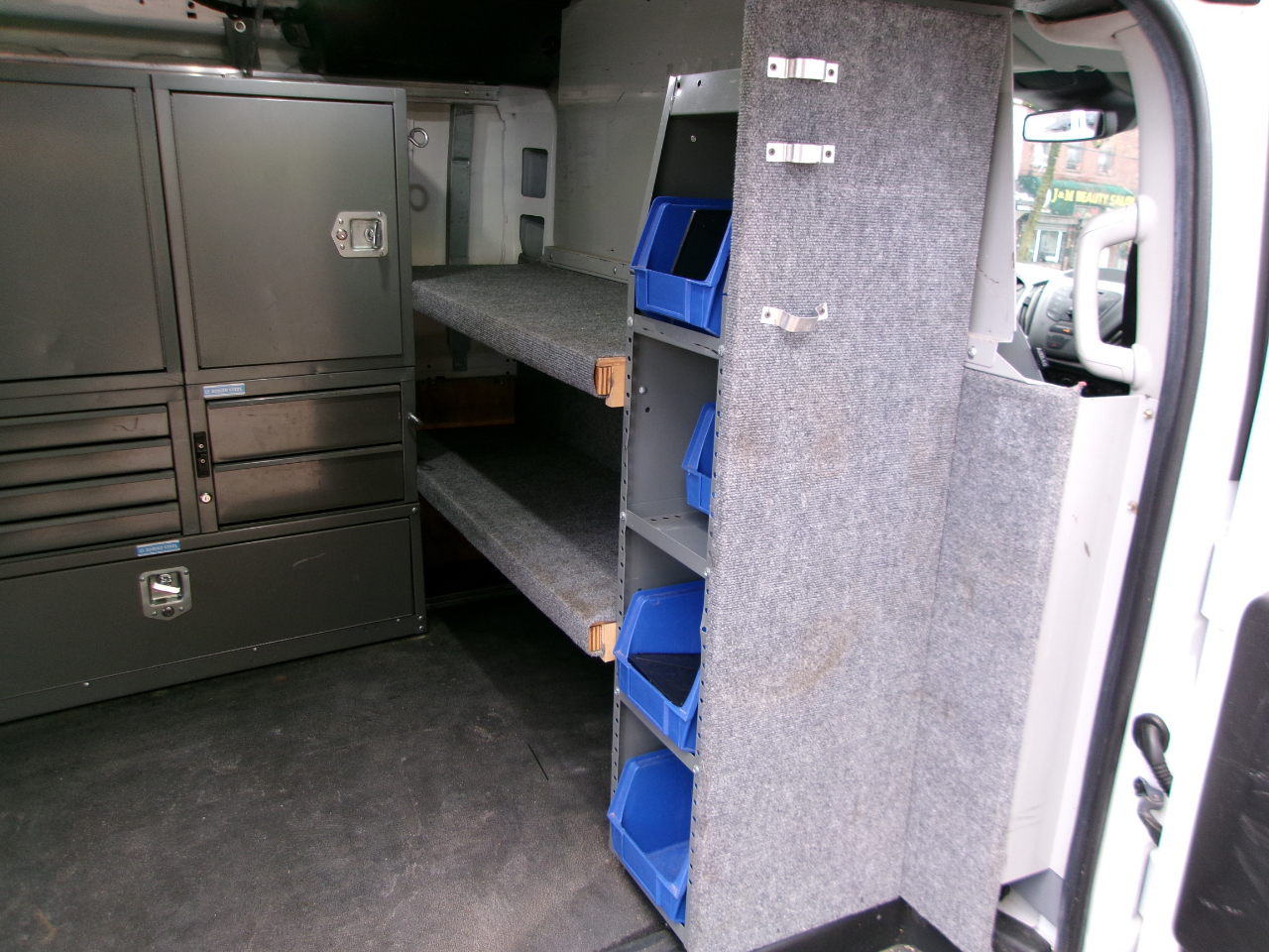 Ford Transit 150 Van Low Roof 60/40 Pass. 148-in. WB 2018