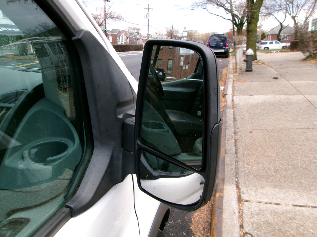 Ford Transit 150 Van Low Roof 60/40 Pass. 148-in. WB 2018
