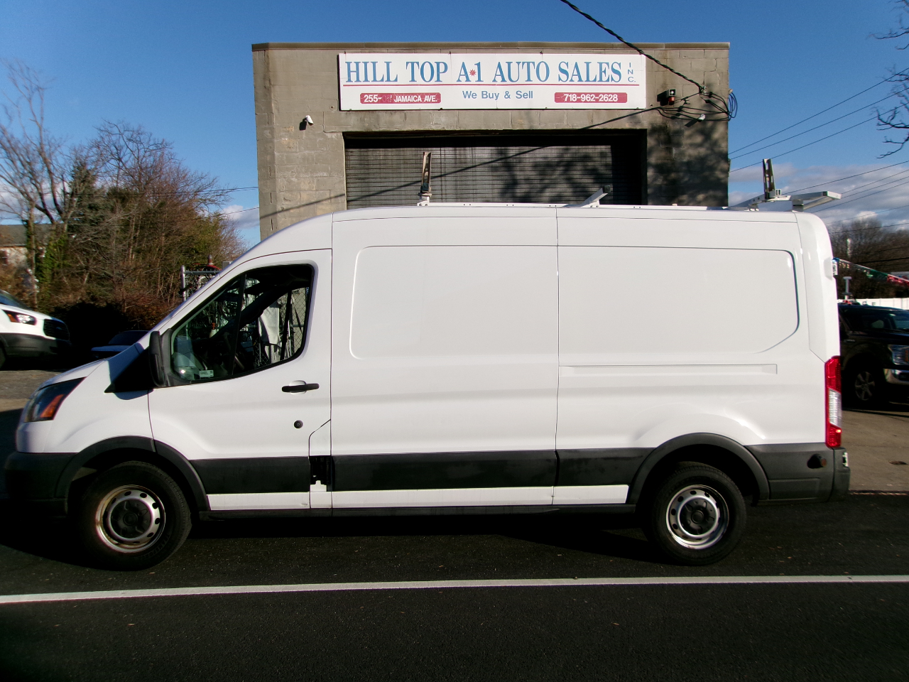 Ford Transit 350 Van Med. Roof w/Sliding Pass. 148-in. WB 2017