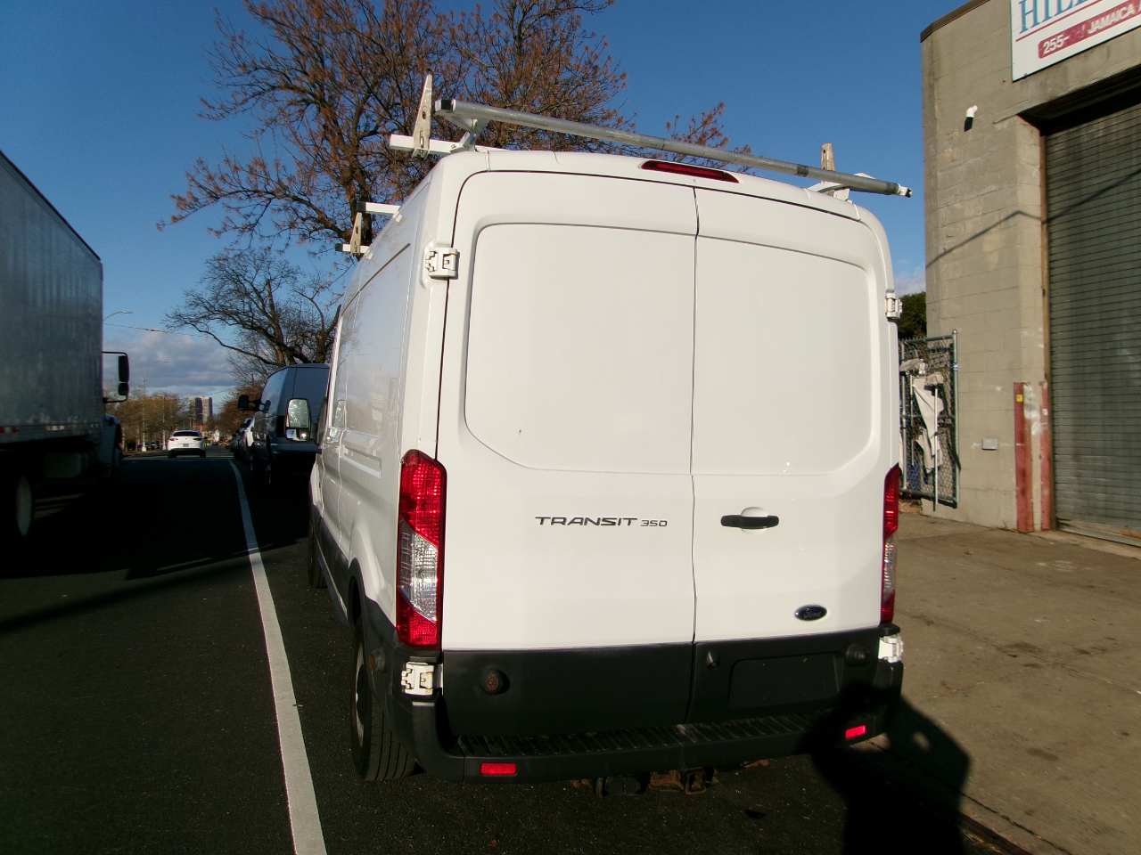 Ford Transit 350 Van Med. Roof w/Sliding Pass. 148-in. WB 2017