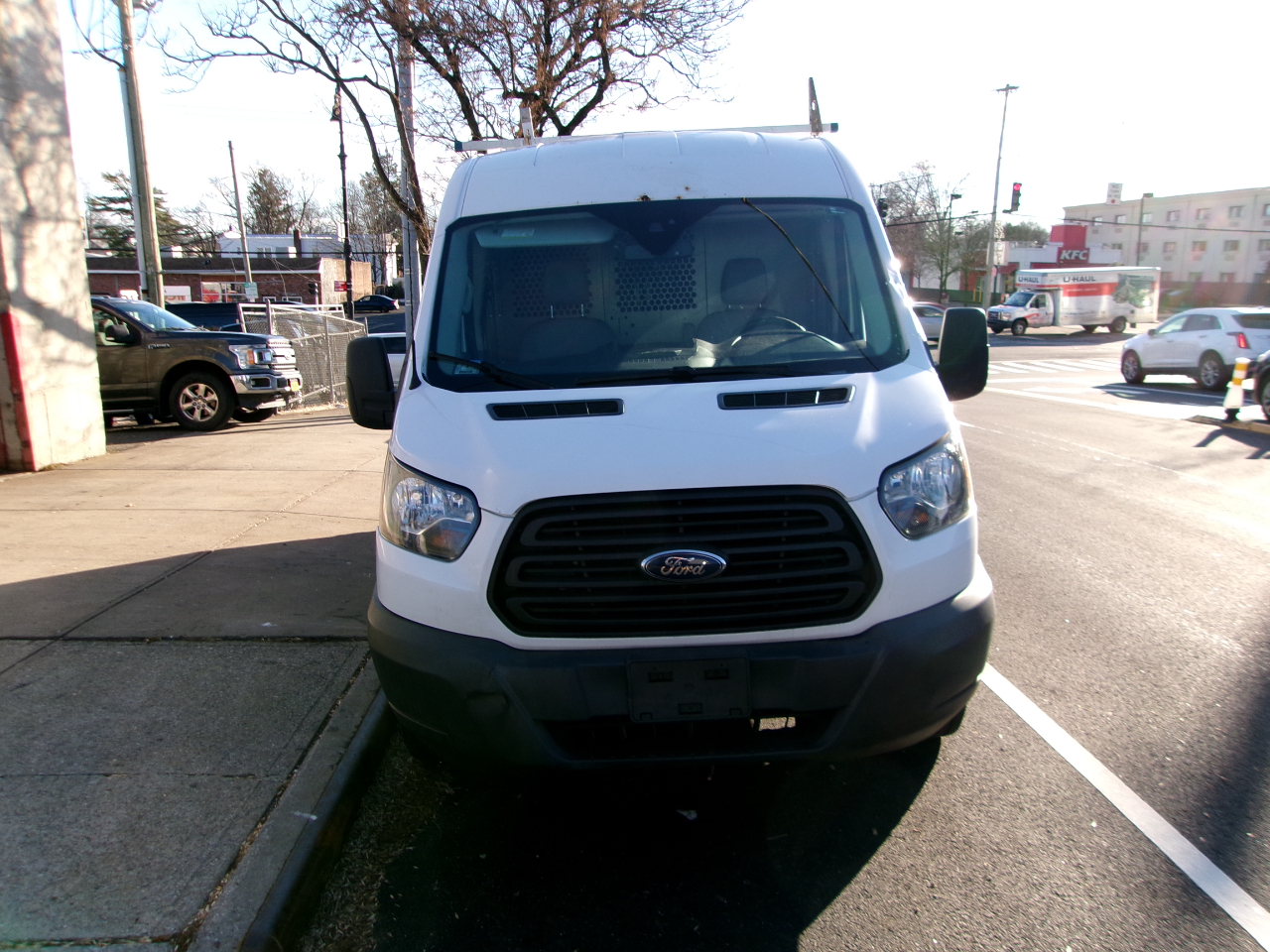 Ford Transit 350 Van Med. Roof w/Sliding Pass. 148-in. WB 2017