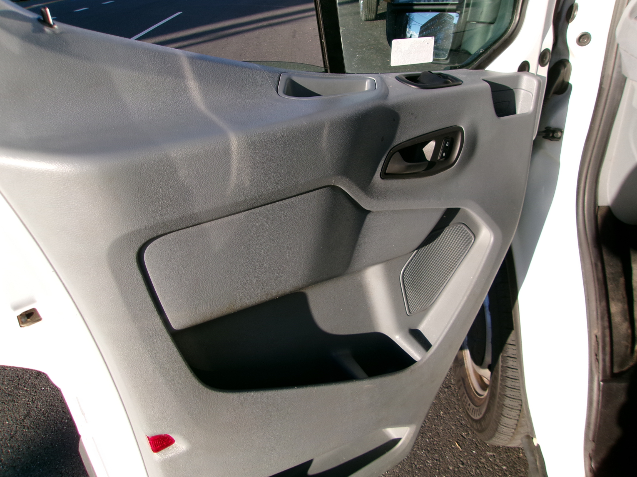 Ford Transit 350 Van Med. Roof w/Sliding Pass. 148-in. WB 2017