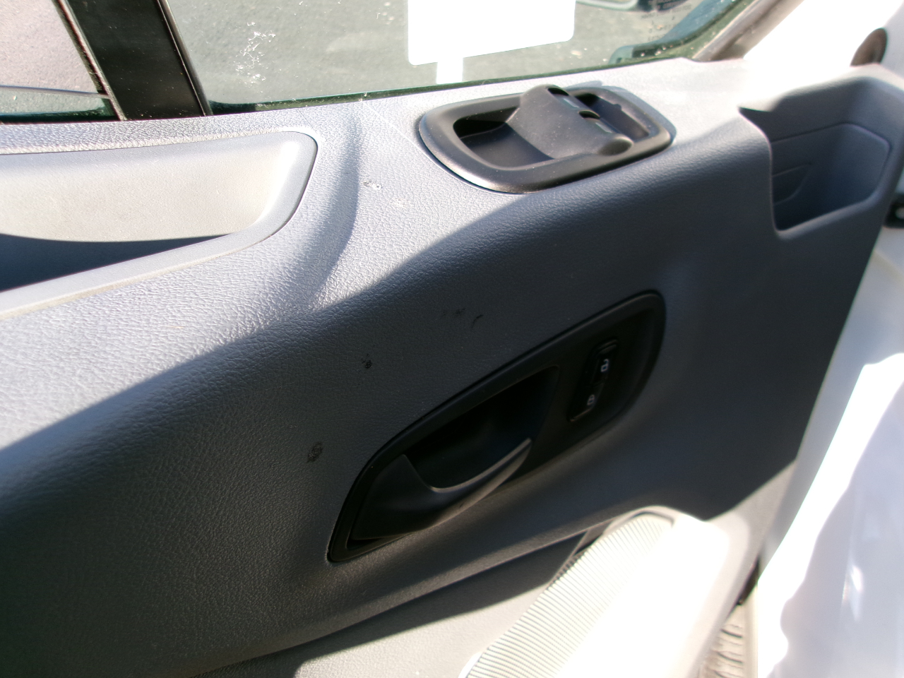 Ford Transit 350 Van Med. Roof w/Sliding Pass. 148-in. WB 2017