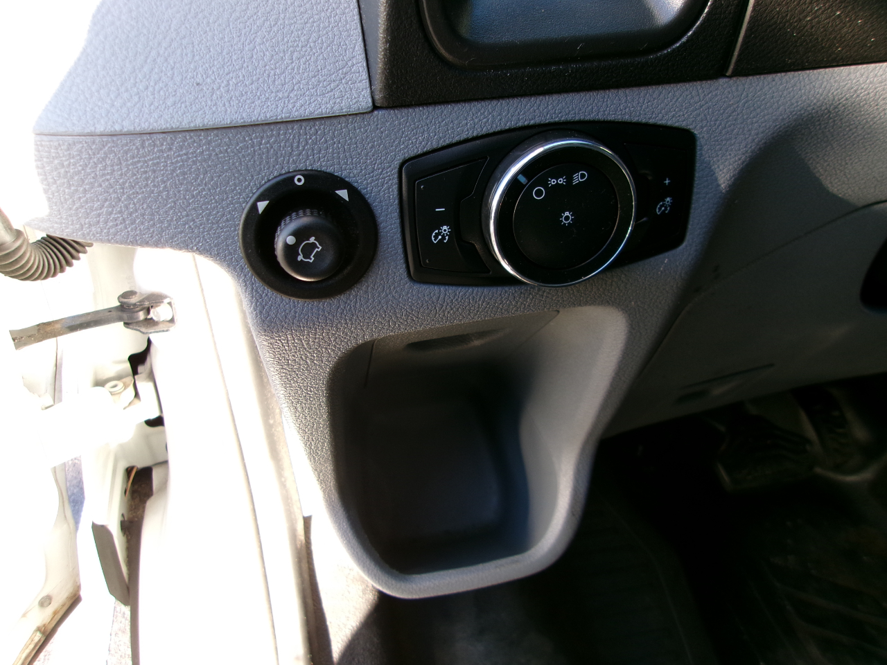 Ford Transit 350 Van Med. Roof w/Sliding Pass. 148-in. WB 2017