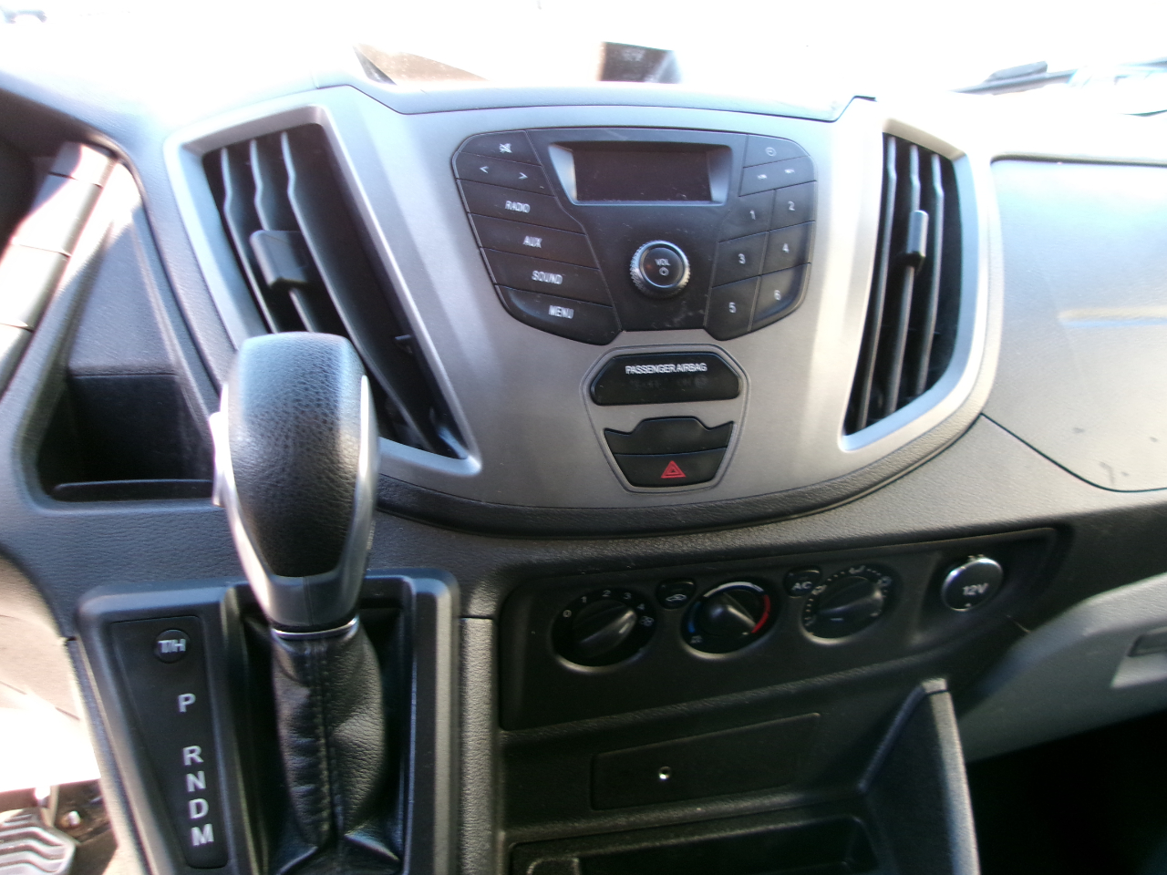 Ford Transit 350 Van Med. Roof w/Sliding Pass. 148-in. WB 2017