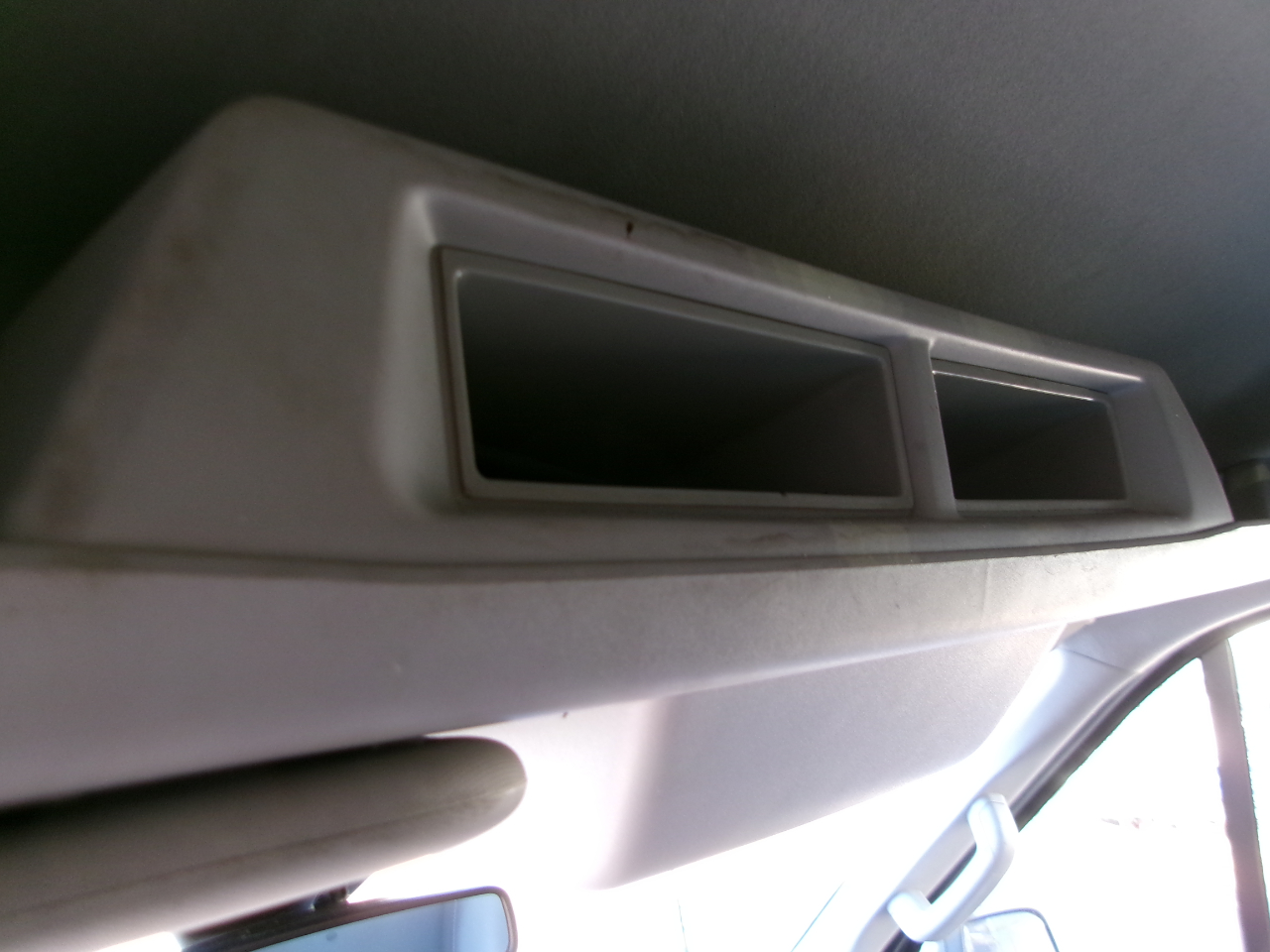 Ford Transit 350 Van Med. Roof w/Sliding Pass. 148-in. WB 2017