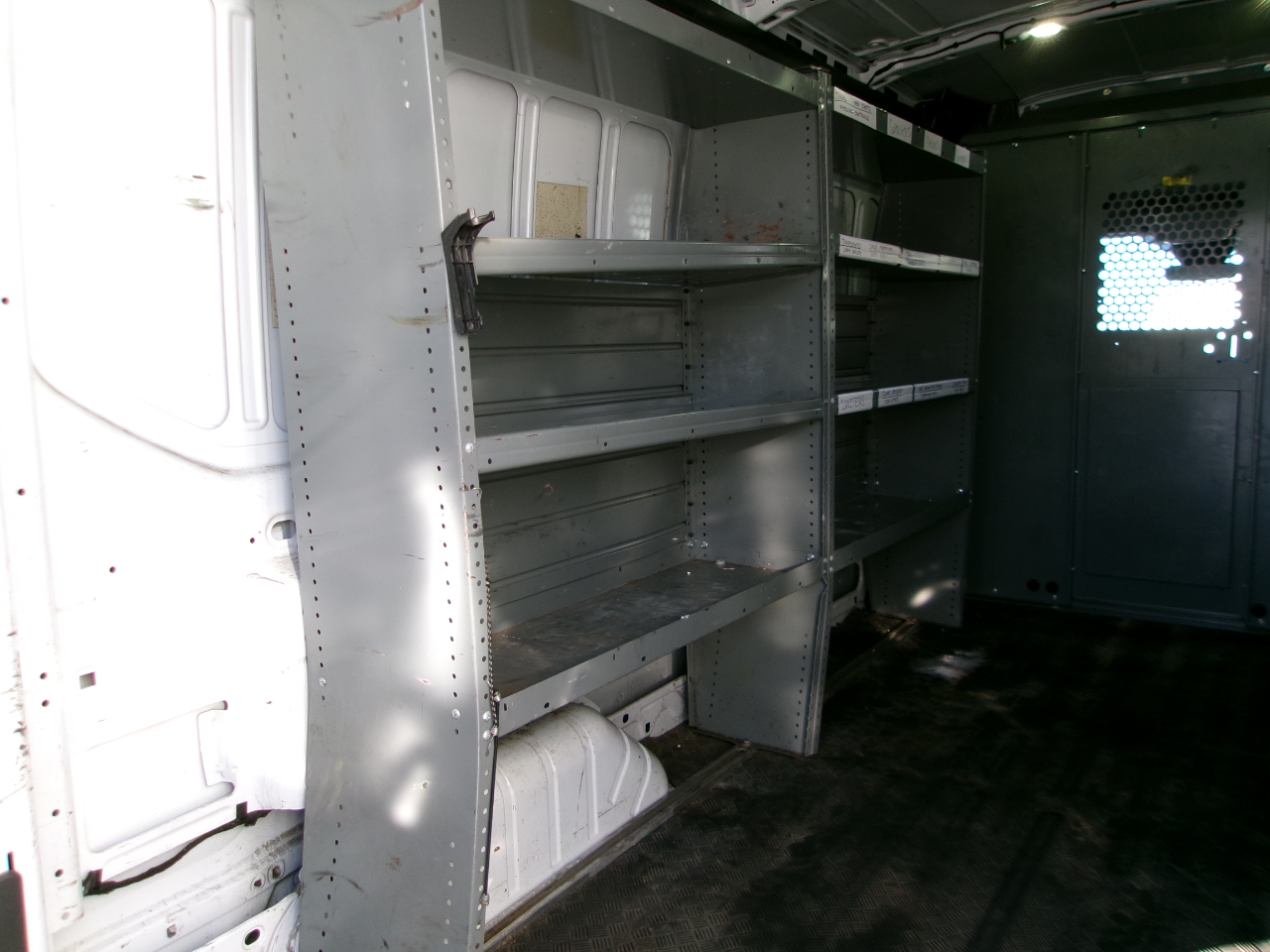 Ford Transit 350 Van Med. Roof w/Sliding Pass. 148-in. WB 2017