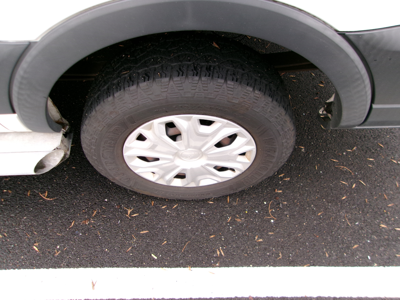 Ford Transit 250 Van Low Roof 60/40 Pass.130-in. WB 2016