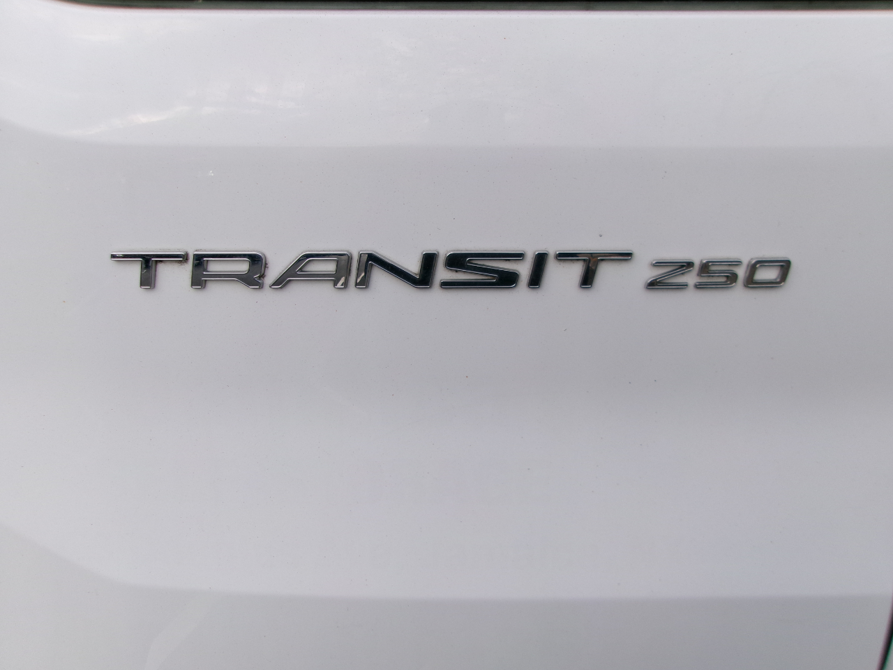 Ford Transit 250 Van Low Roof 60/40 Pass.130-in. WB 2016