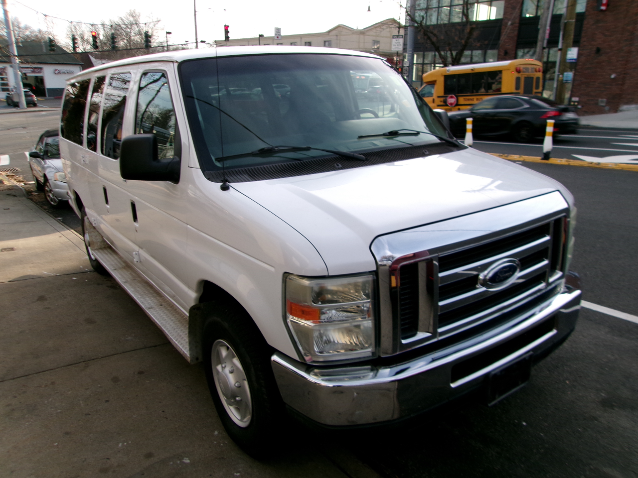 2009 Ford Econoline E-350 XLT Super Duty