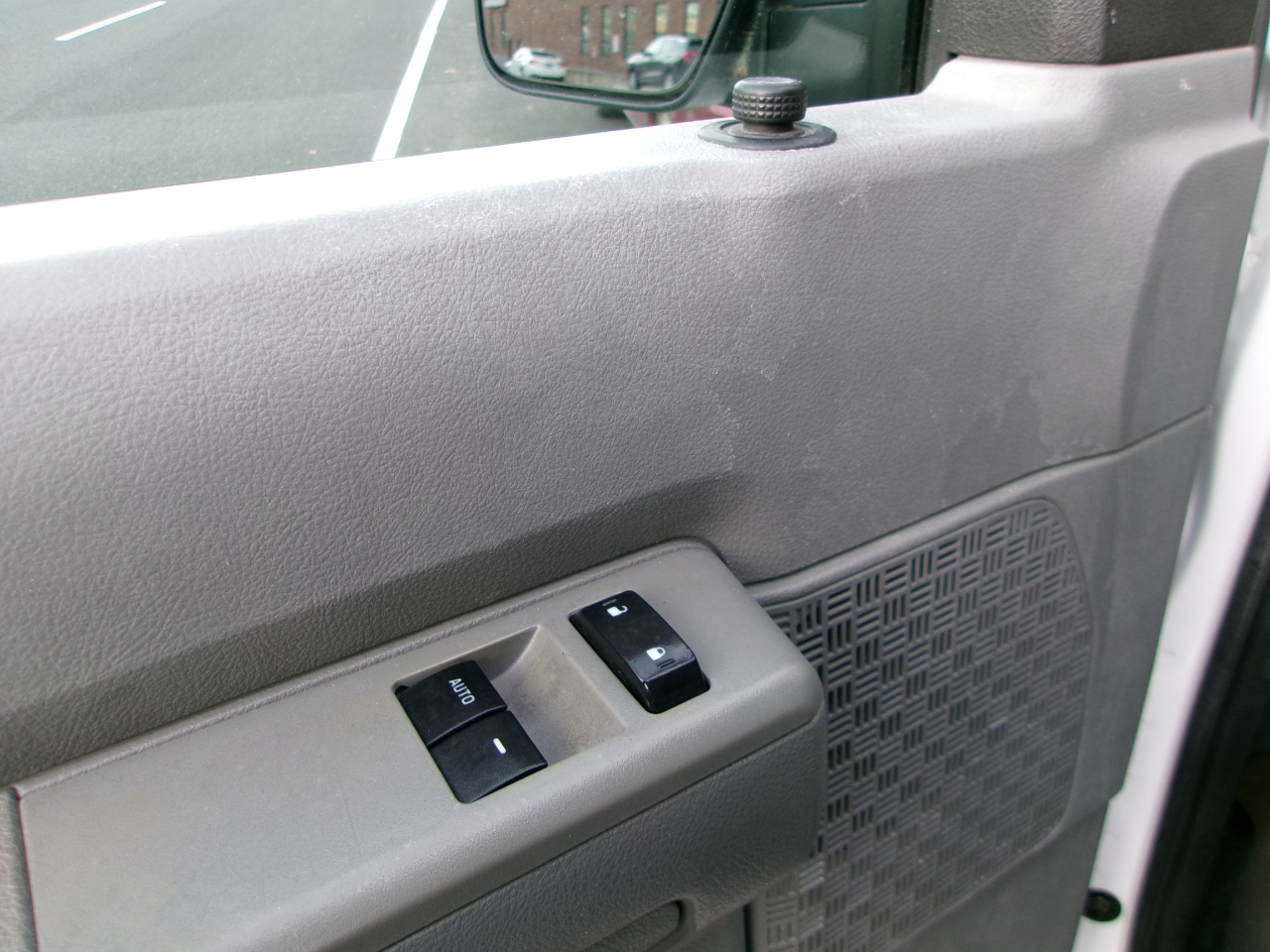 Ford Econoline E-350 XLT Super Duty 2009