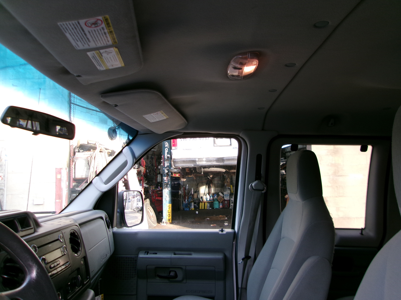 Ford Econoline E-350 XLT Super Duty 2009