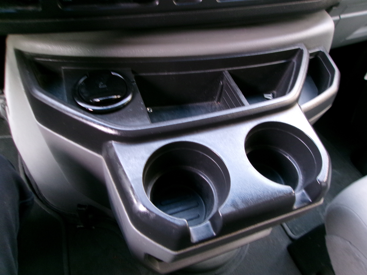 Ford Econoline E-350 XLT Super Duty 2009