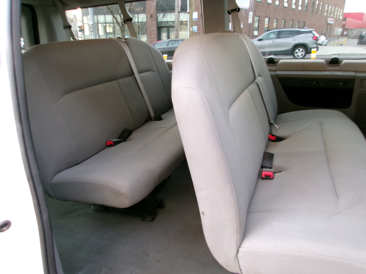 Ford Econoline E-350 XLT Super Duty 2009