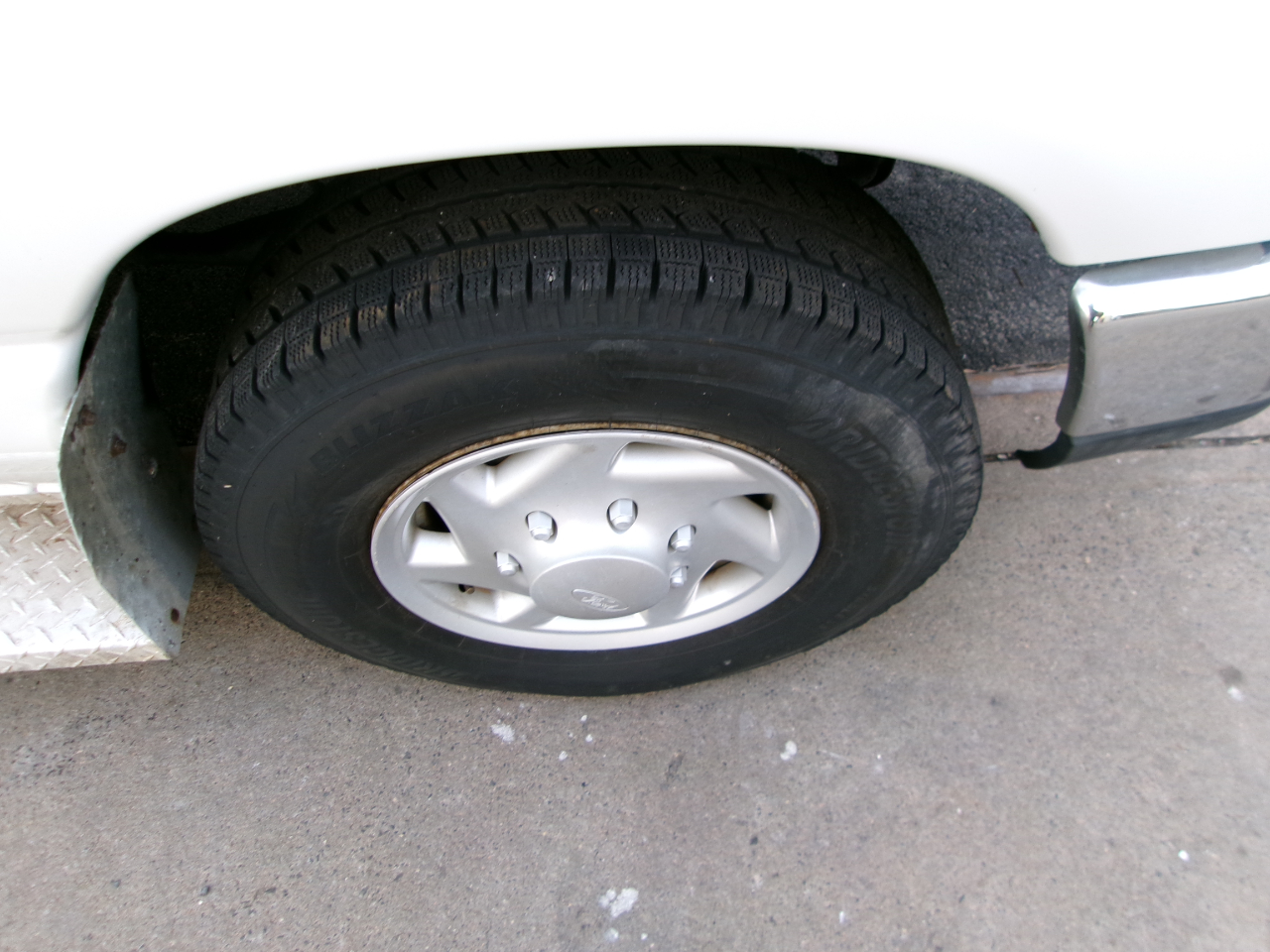 Ford Econoline E-350 XLT Super Duty 2009