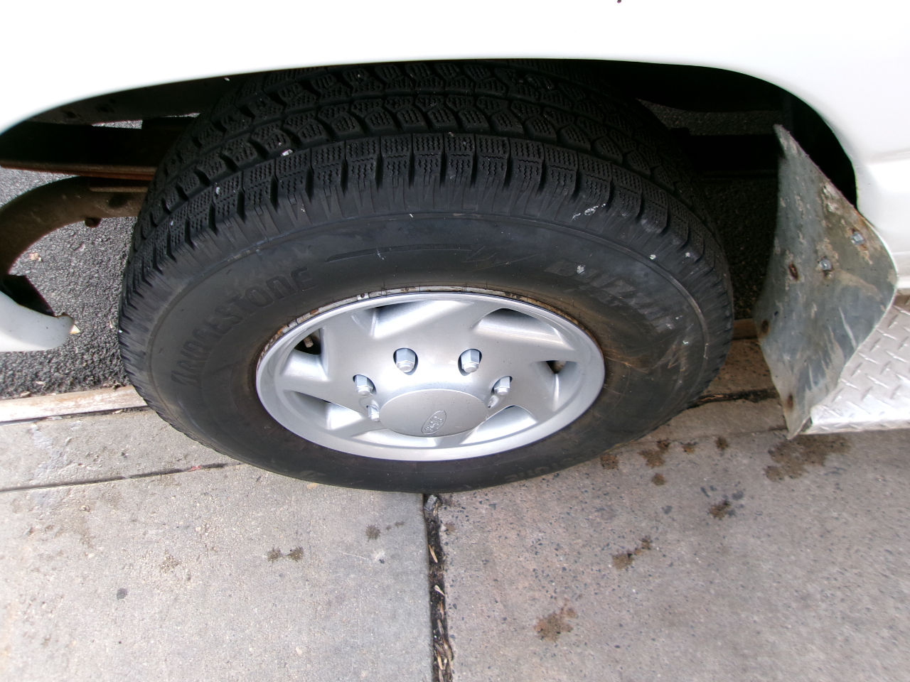 Ford Econoline E-350 XLT Super Duty 2009